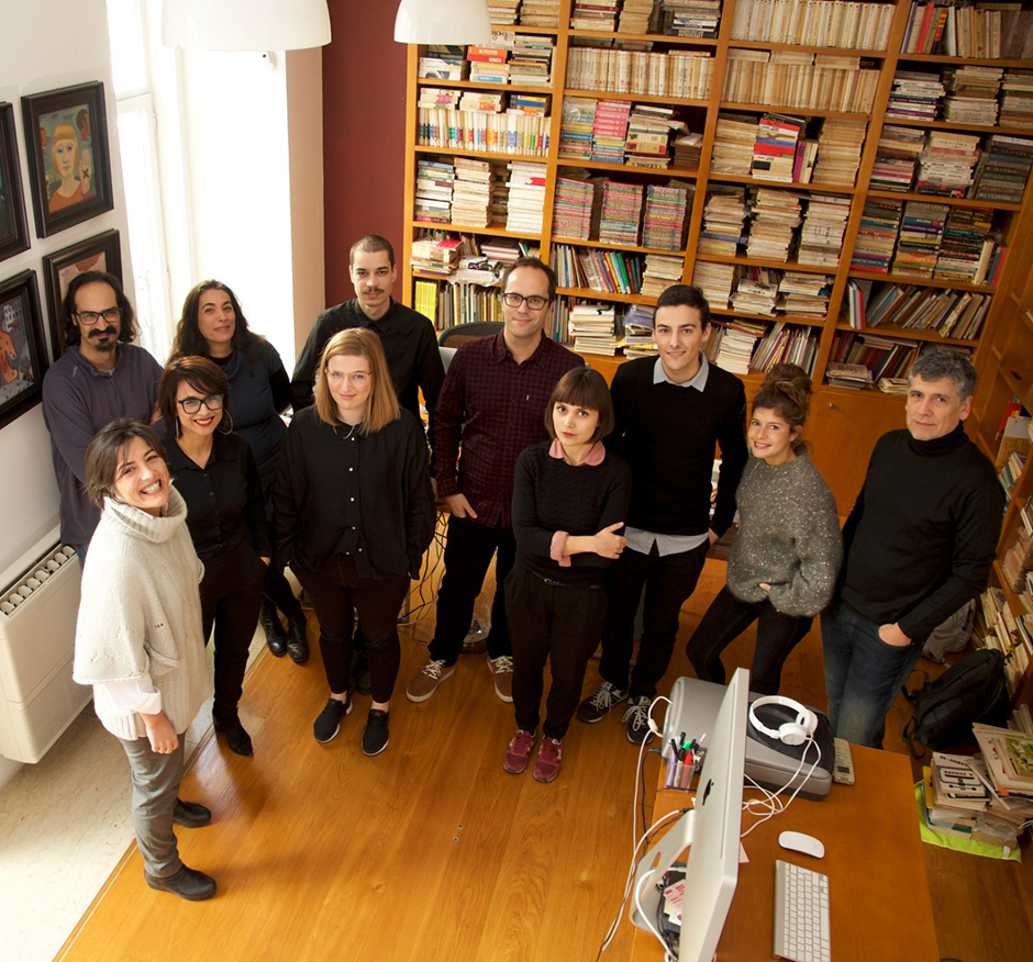 Silvadesigners team photo 2016 - https://www.silvadesigners.com/nos-we#:~:text=Photo%3A%20Silvadesigners%20team%20in%202016%2C%20after%20winning%20the%20%C2%ABDesign%20Agency%20of%20the%20Year%C2%BB%20Award%20in%20the%20competition%20of%20the%20CCP%20%2D%20Creatives%20Club%20of%20Portugal.